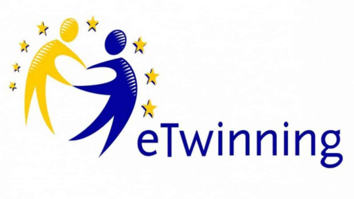 eTwinning Projemiz için Logo Tasarladık!